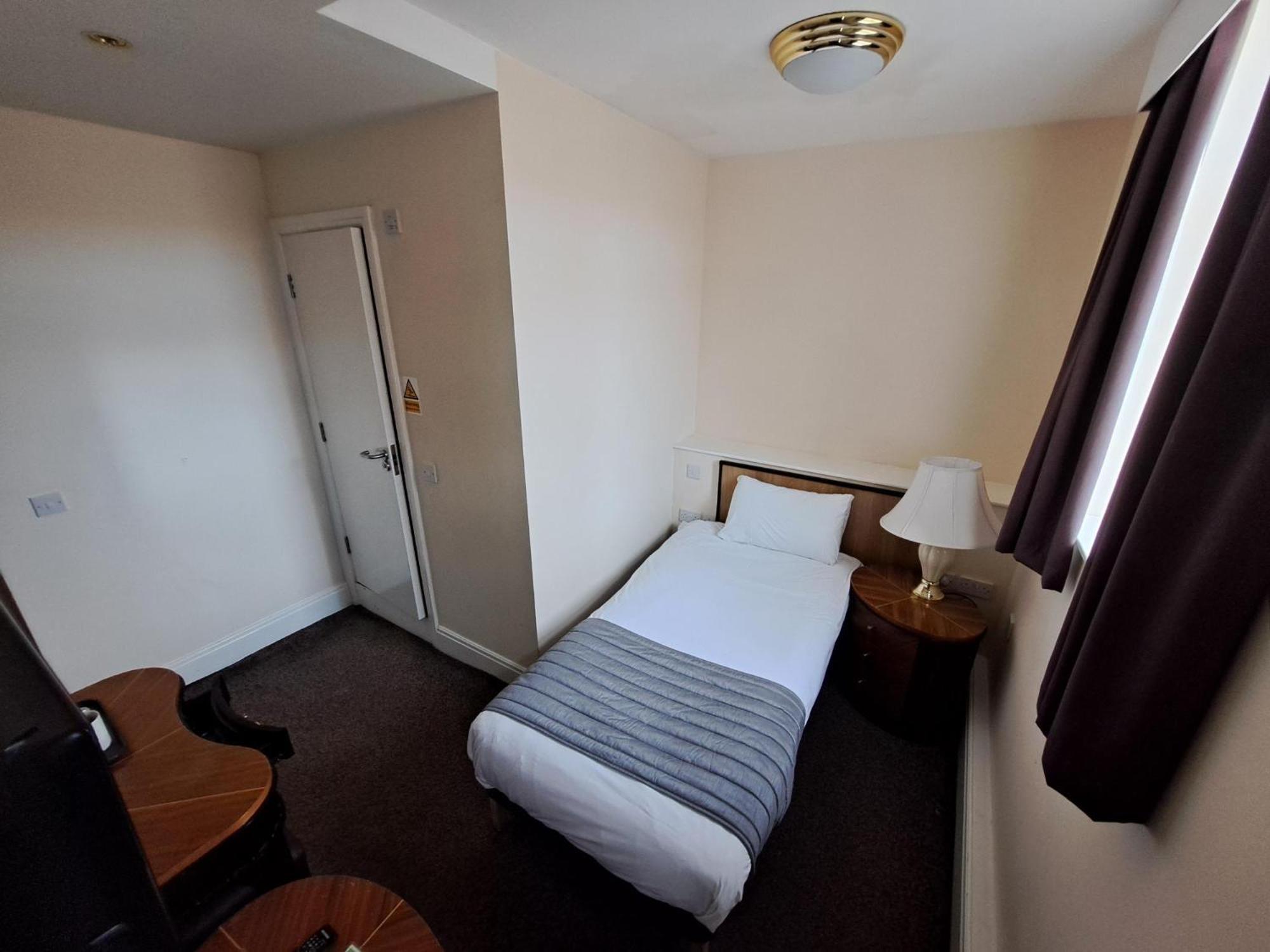Scarisbrick Hotel Southport Bagian luar foto